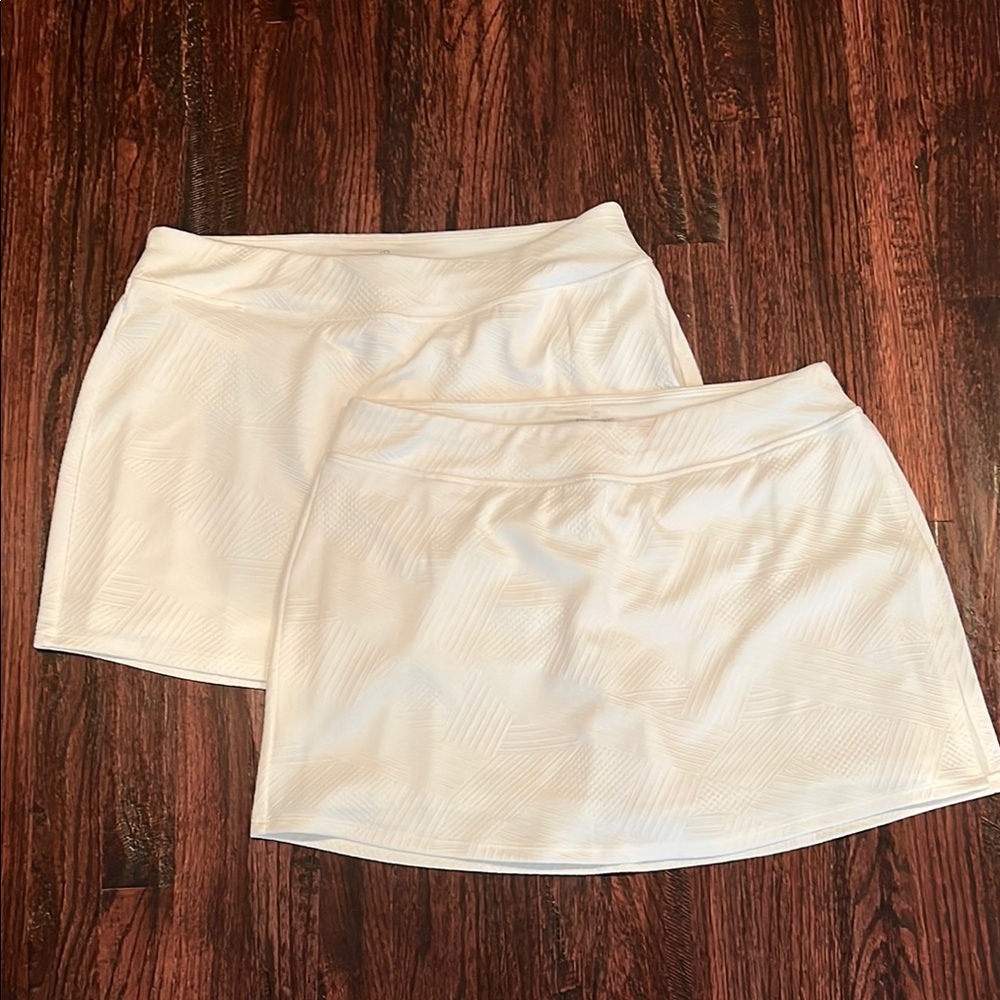 Set of 2 tennis skirt, spalding, textured white, xl, never worn